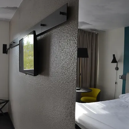 호텔 Ibis 3*