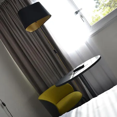 Ibis 3*