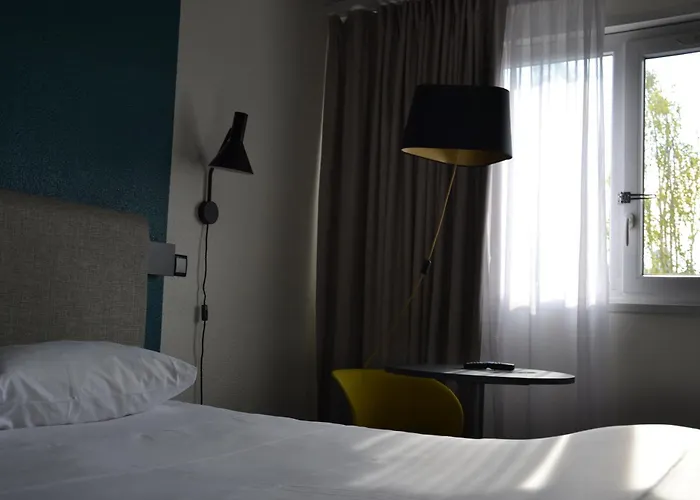 Ibis Отель