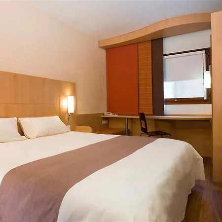 Ibis Chambery