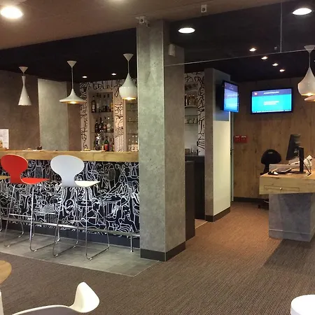 Ibis Hotel 3*
