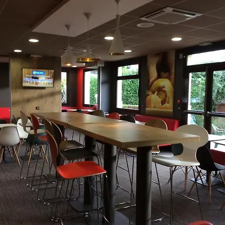 Ibis 3*