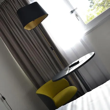 Ibis 3*