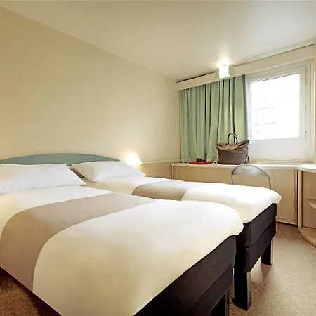 Ibis Hotel 3*