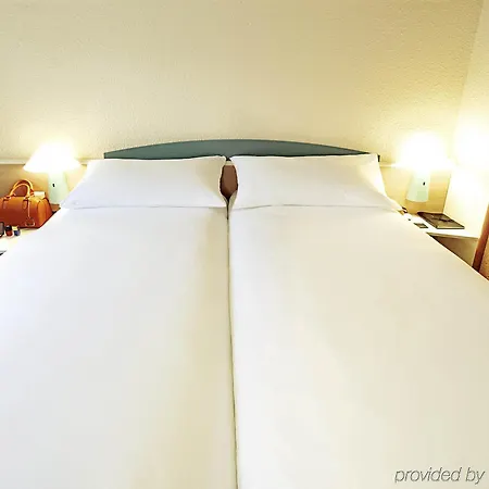 Ibis Hotel 3*
